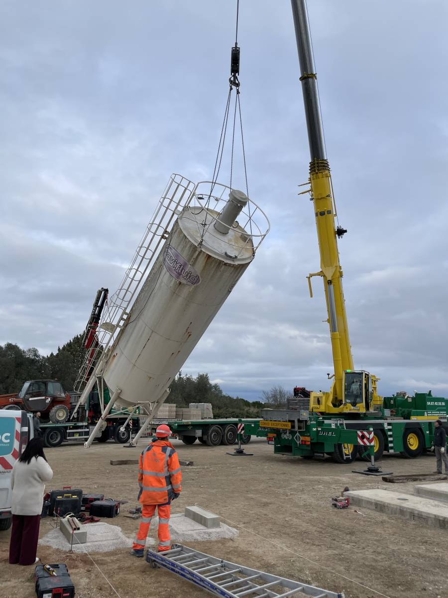MISE EN PLACE SILO DE STOCKAGE EUROCHAPE